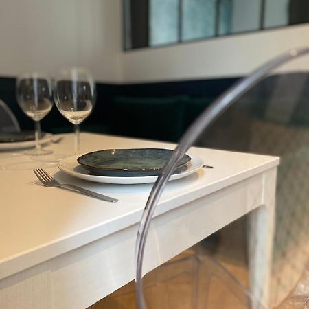 La Suite Dandy - Beau T2 -Terrasse, Parking Gratuit, Climatisation Bagneres-de-Bigorre Bagian luar foto
